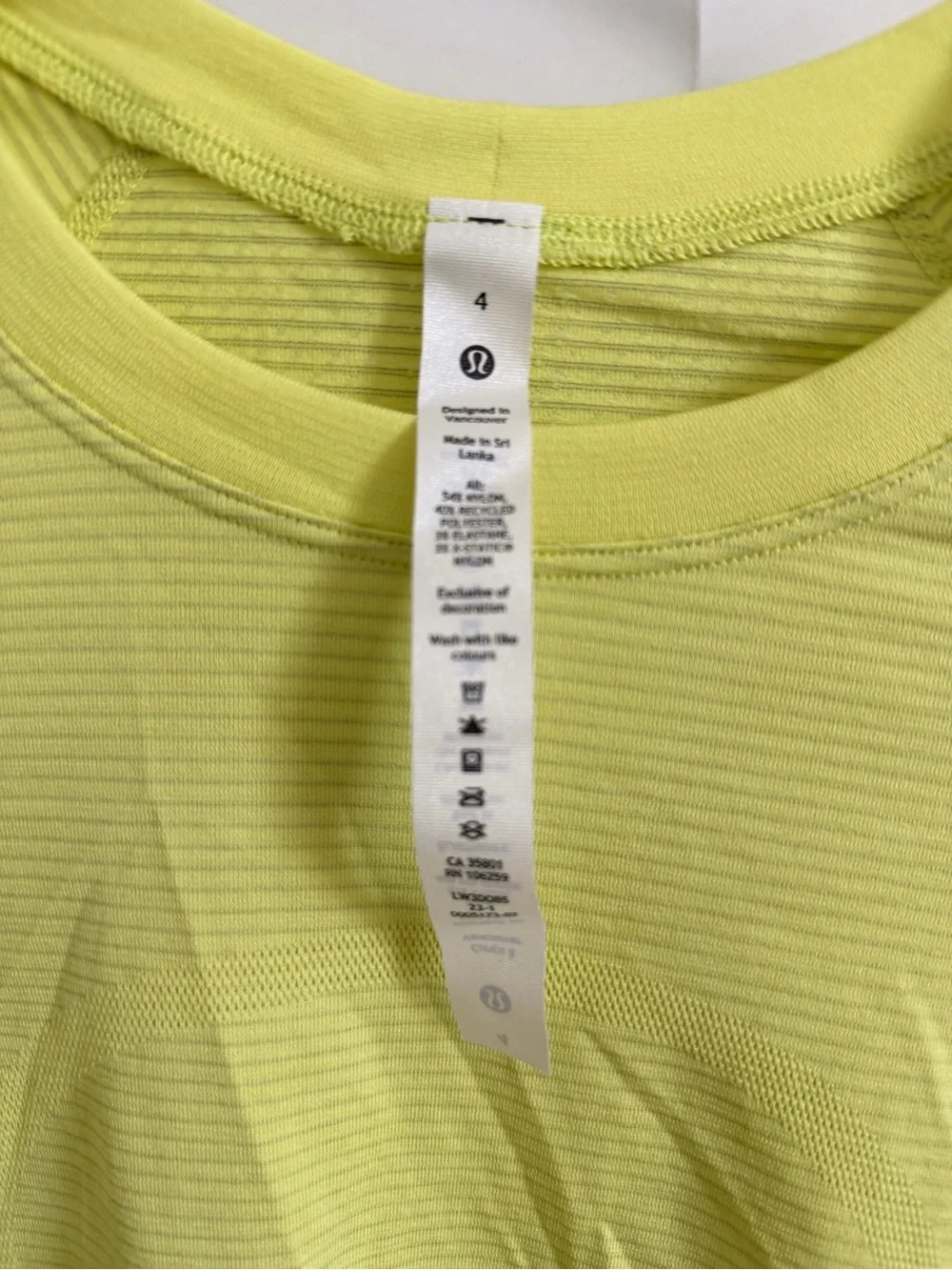 lululemon athletica color：electric lemon